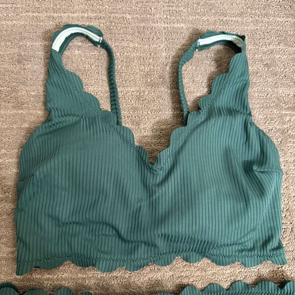 Cupshe Green Scallop Trip Lace Up Back High Rise Bikini Set Large NWT - Picture 2 of 11
